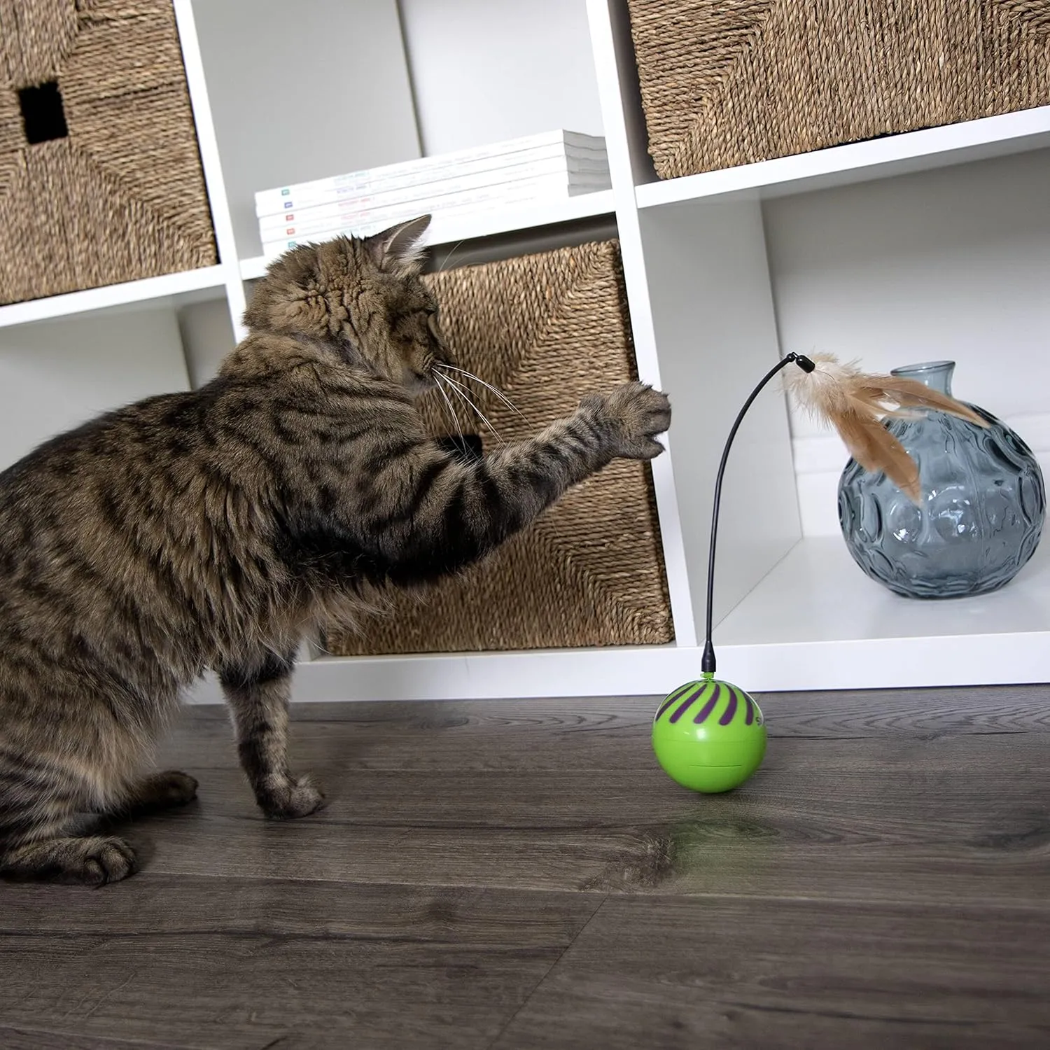 SmartyKat Electronic Motion/Moving Toys for Cats & Kittens, Battery Powered, Mimics Motion of Real Prey, Fun & Interactive Play - Multiple Styles